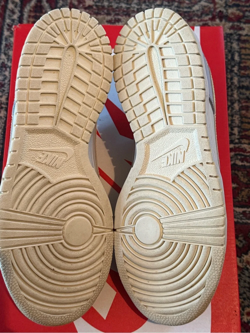 Nike Dunk Low SE Easter - Kids Sneakers White, Light Gray & Pale Yellow